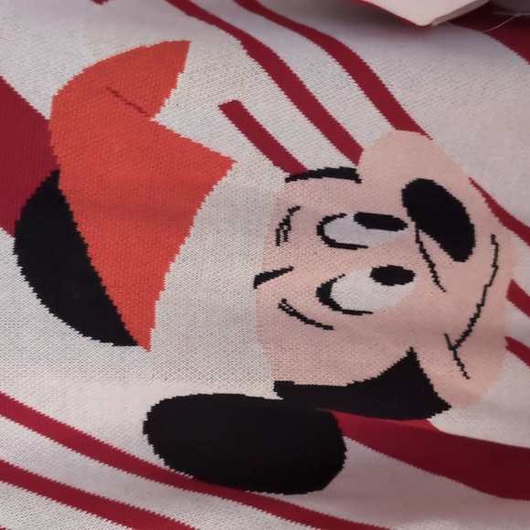 BRAND NEW WITH TAGS Mickey Mouse Christmas Sweater - Picture 2 of 5